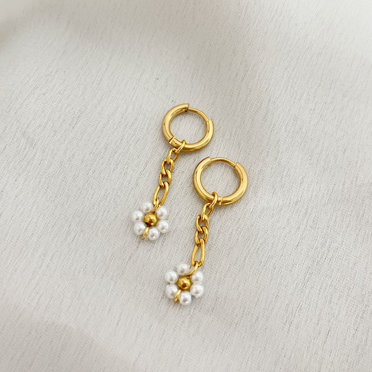 Flower earrings - gold