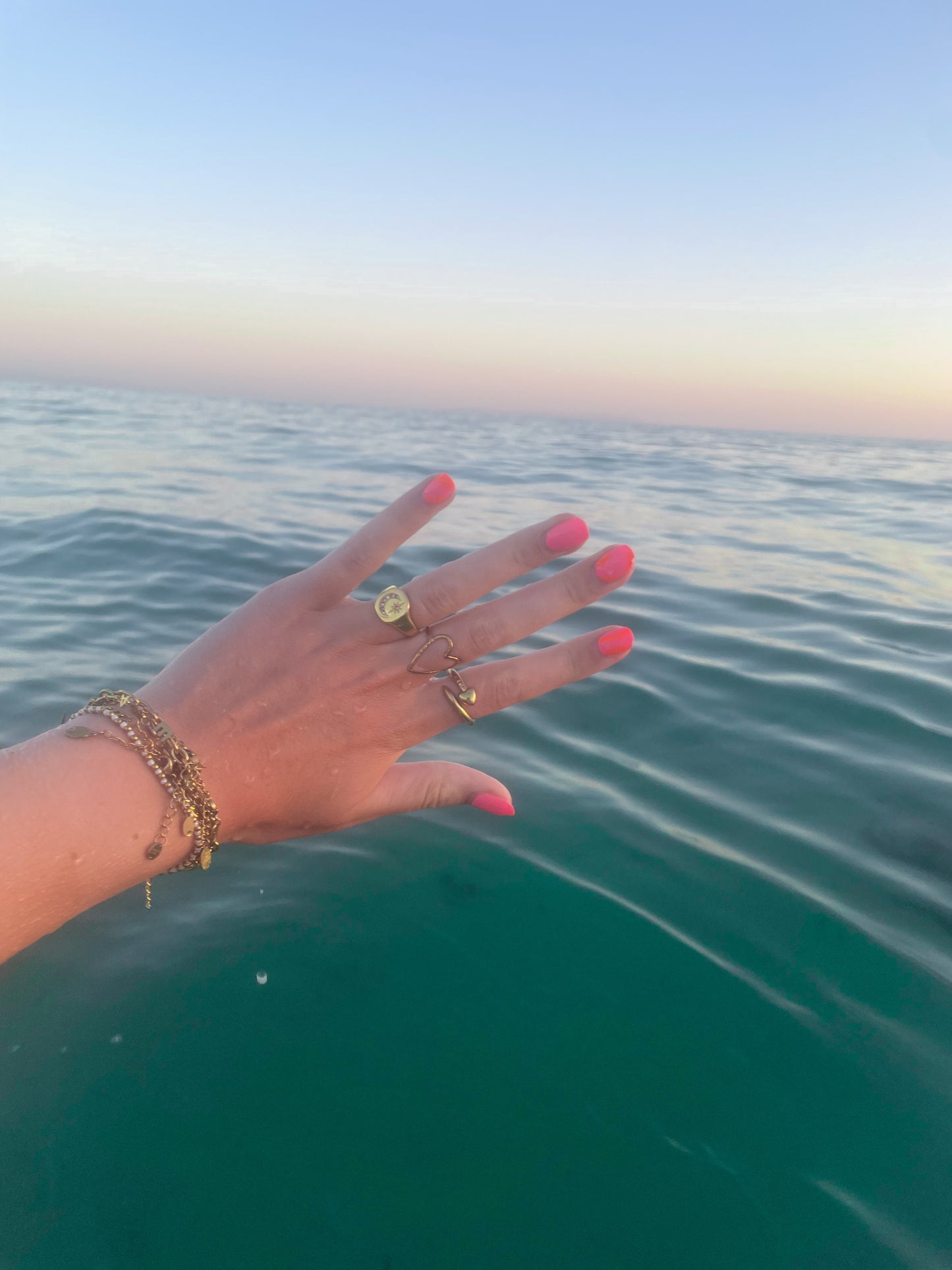 Sparkly moon ring - silver
