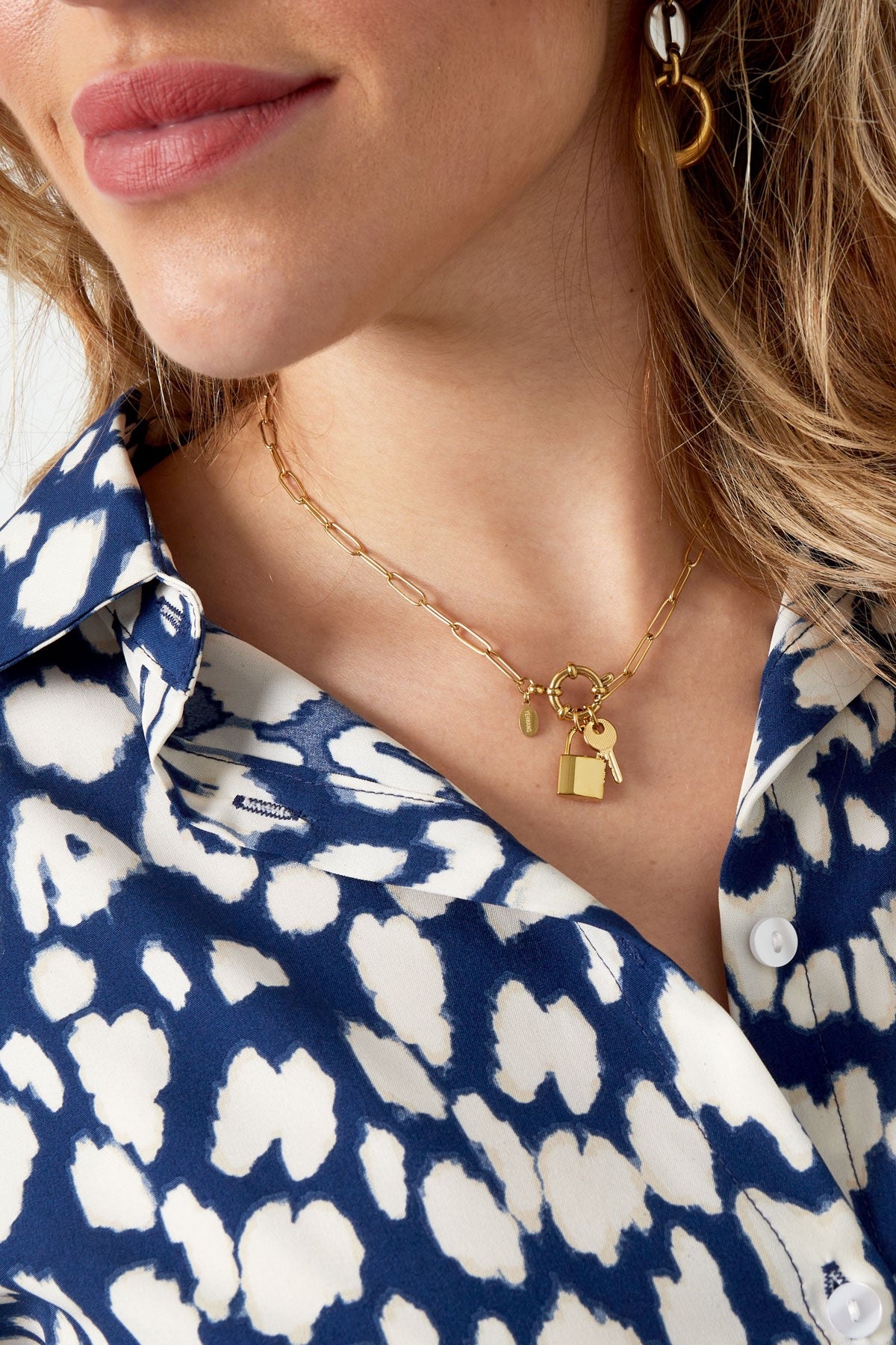 lock necklace - gold
