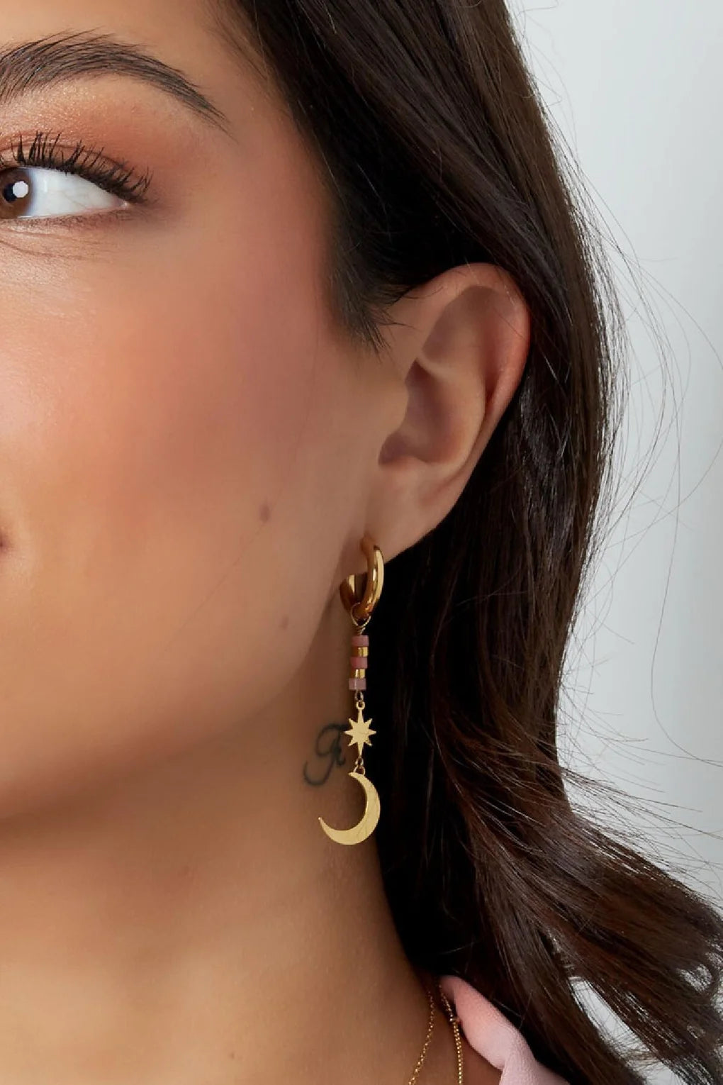 To the moon and back earrings - goud
